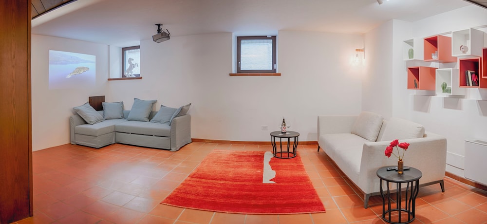 Traditional Apartment