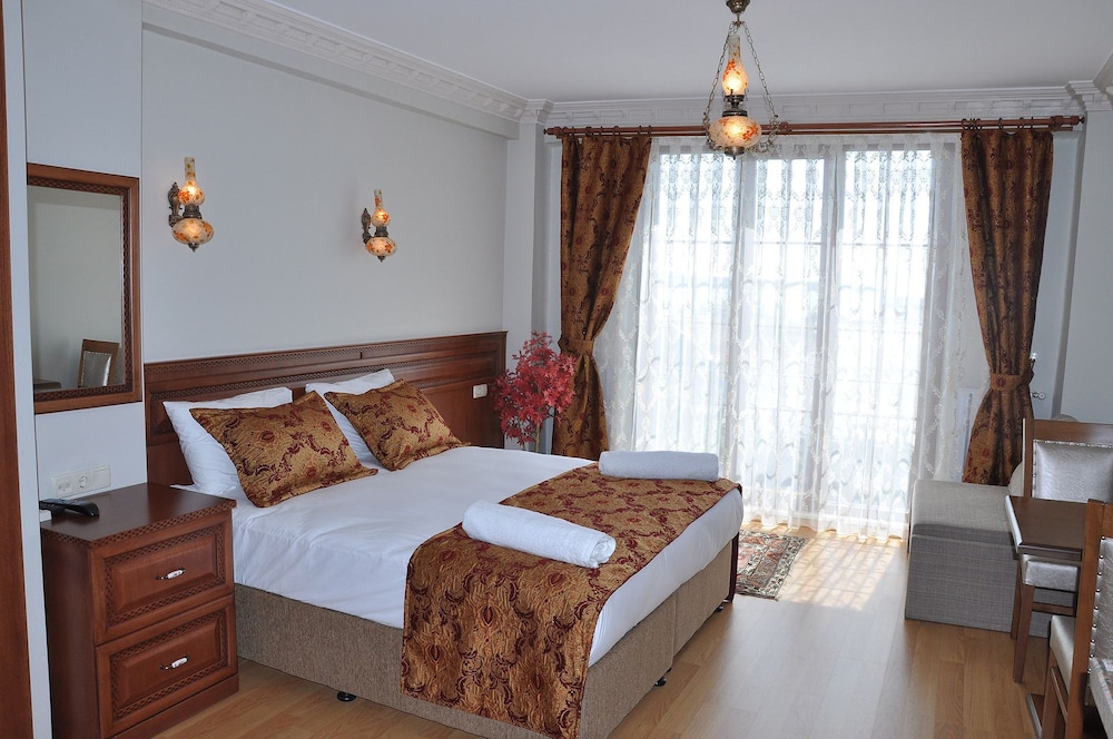 Superior Studio Suite, 1 Double Bed with Sofa bed, Sea View photo 3