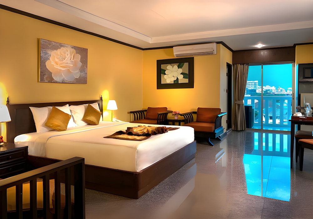 Deluxe Double Room - Photo 1