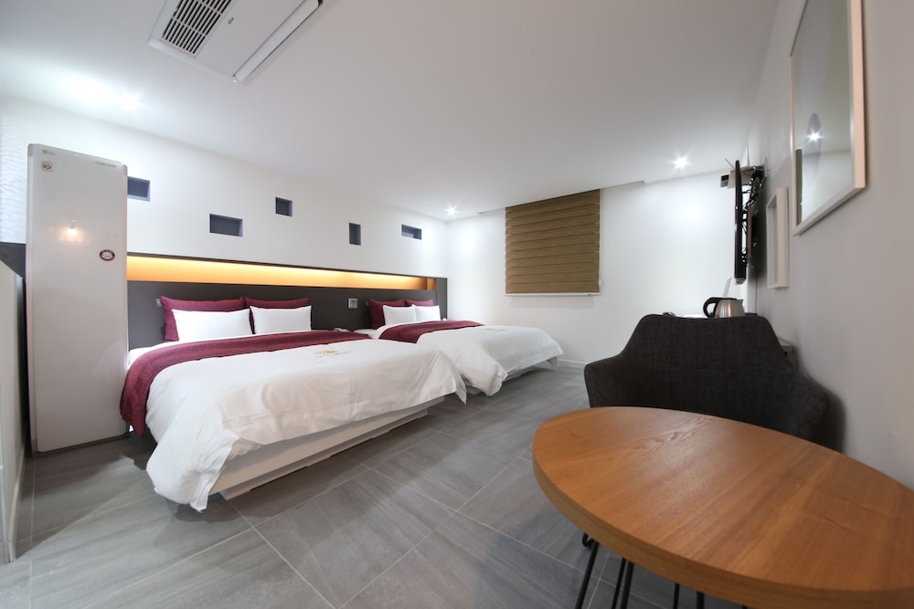 Double Business Twin Room