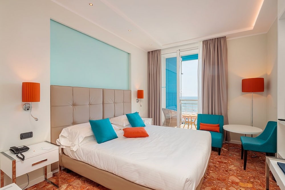 Double Room, Balcony, Sea Facing - Photo 3