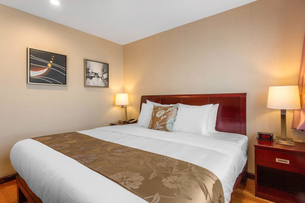 Superior Room, 1 King Bed, Non Smoking, City View - Photo 4