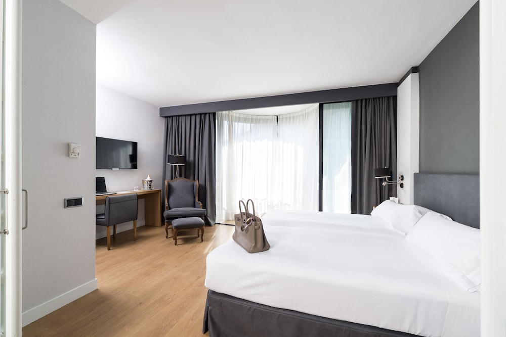 Junior Suite (3 pax)