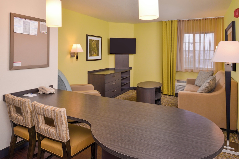 Suite, 1 Bedroom, Accessible (Mobility) - Photo 14