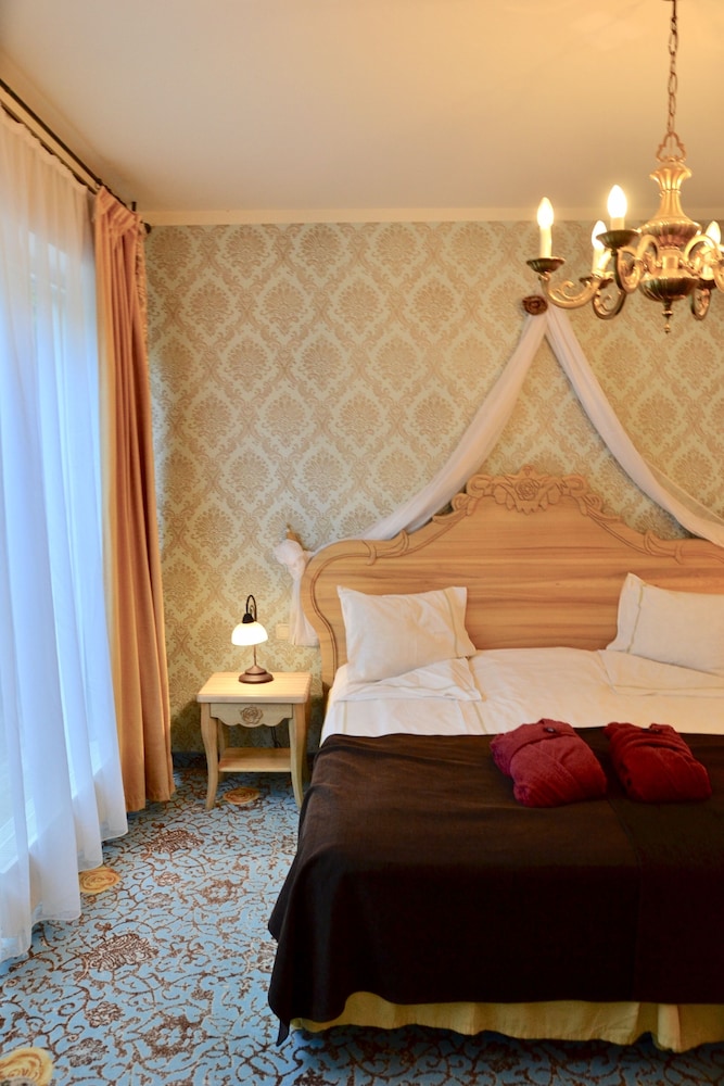 Standard Room - Photo 1
