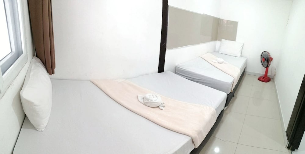 Family Quadruple Room, 2 Bedrooms, Patio, Resort View photo 3