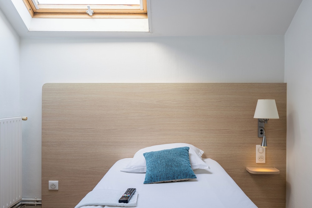 Economy Single Room