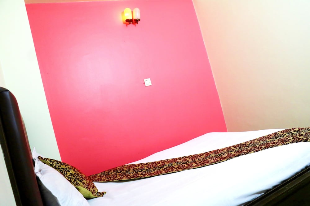 Basic Double Room photo 2