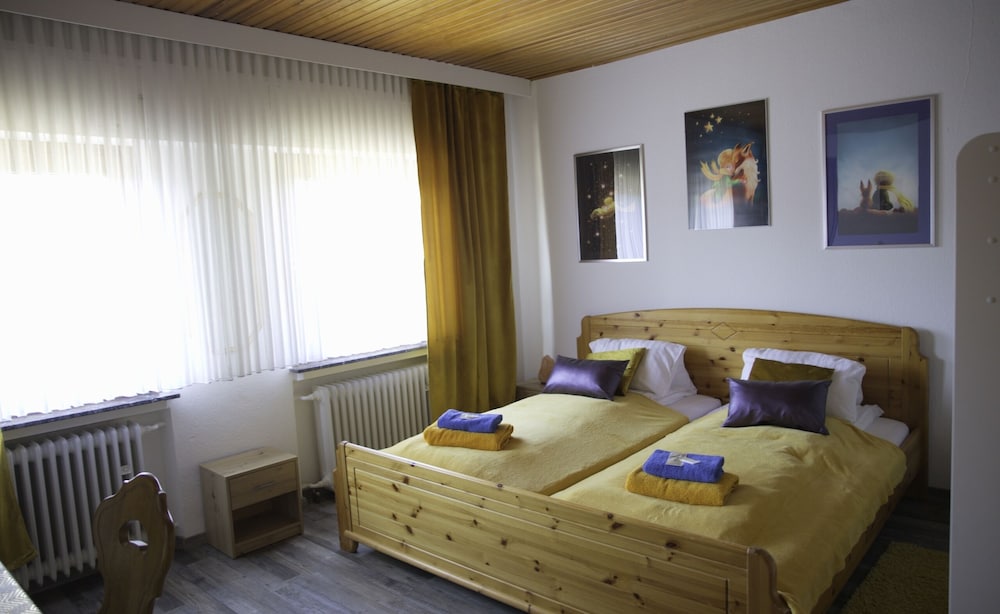 Standard Suite, Ensuite photo 3