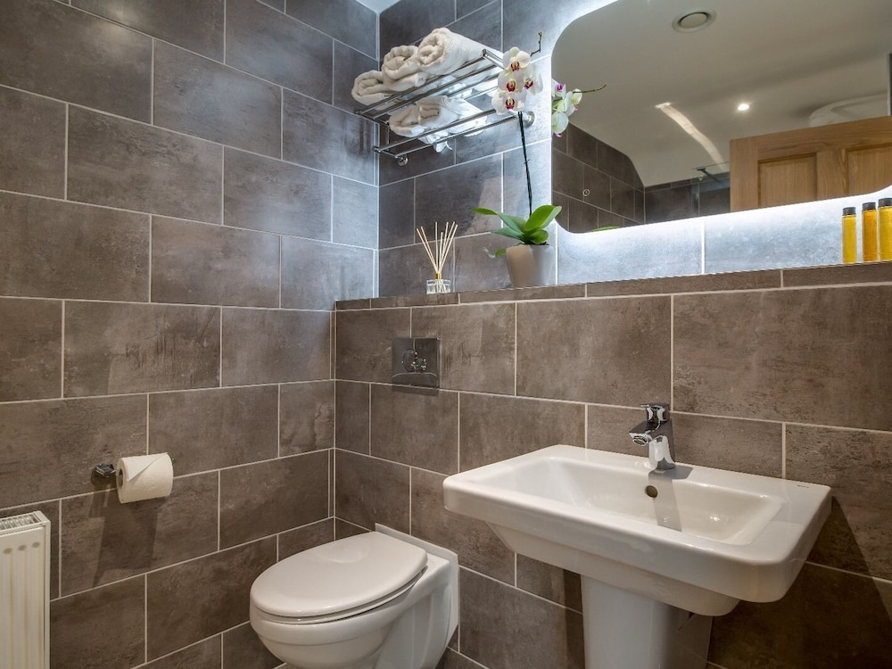 Deluxe Double Room, Ensuite photo 2