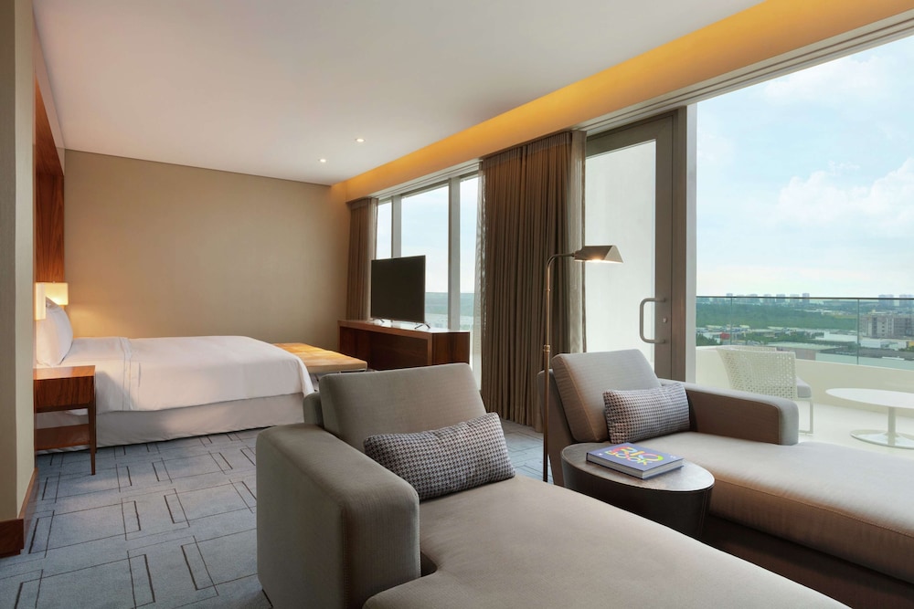 Presidential Room, Club Lounge Access, Lagoon View
