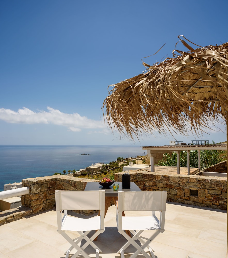 Royal Apartment, Hot Tub, Sea View - Photo 2