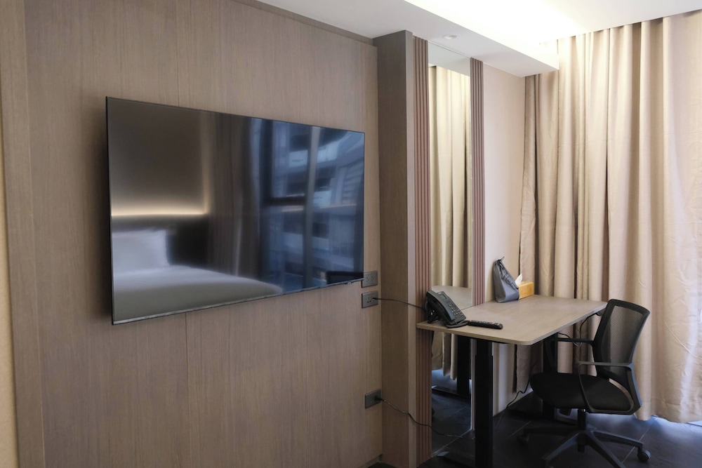 Deluxe Twin Room, 2 Twin Beds, Non Smoking, City View
