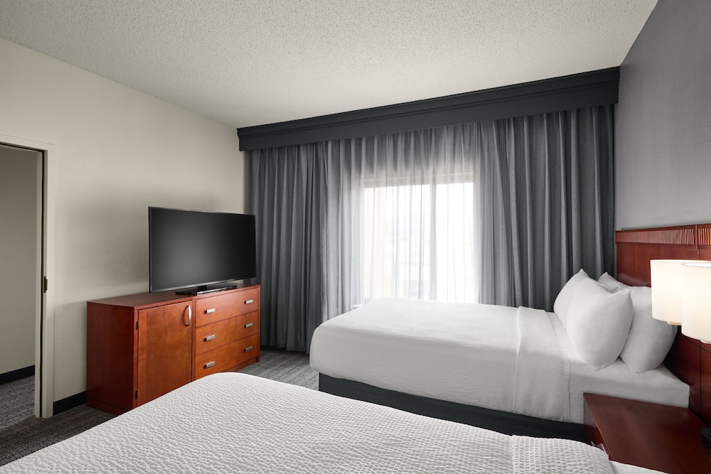 Suite, 1 Bedroom, Balcony photo 2