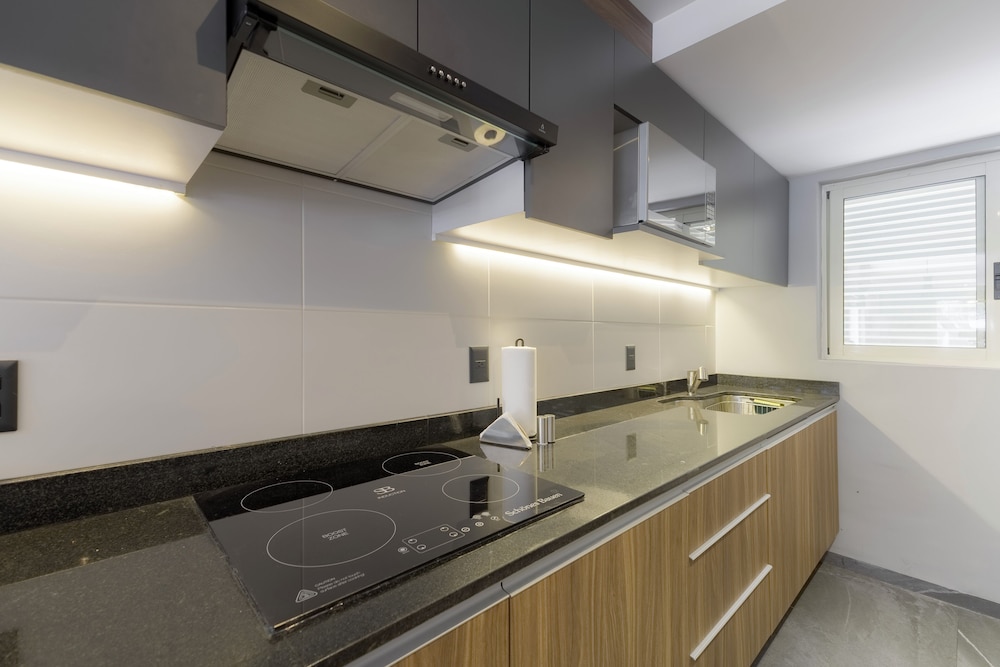 Luxury Apartment, 2 Bedrooms - Photo 7
