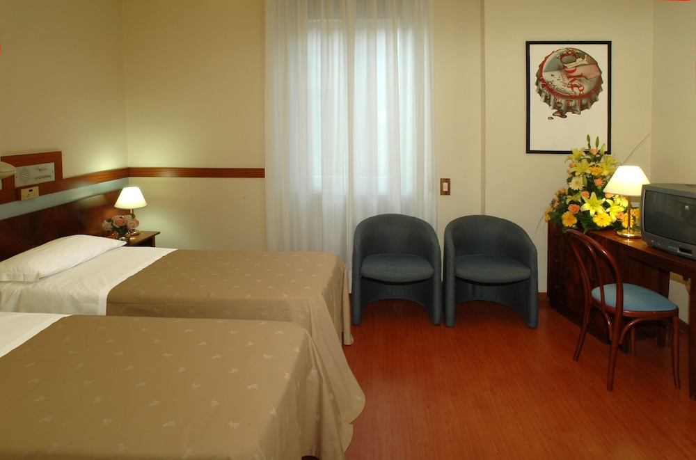 Standard Double Room - Photo 1