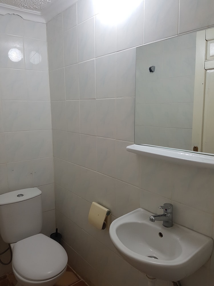 Standard Triple Room, Non Smoking photo 3