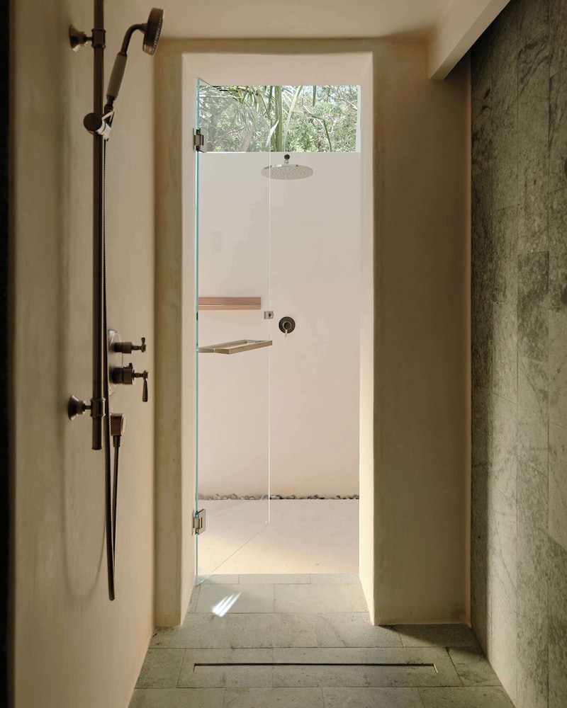 Suite, 2 Bedrooms, Oceanfront (Plunge Pool) - Photo 5