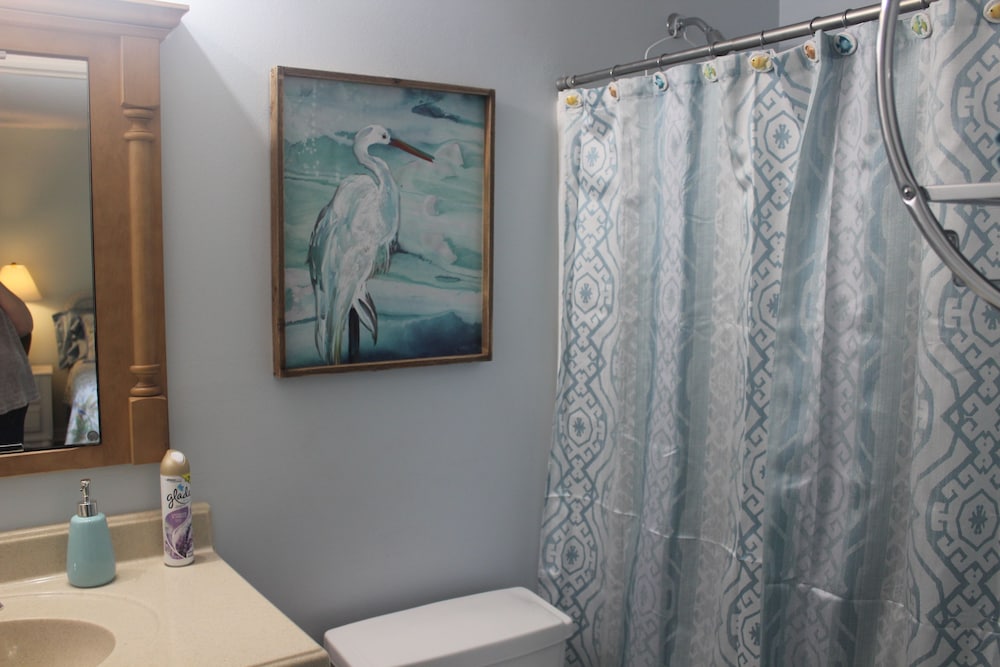 Premier House, 2 Bedrooms, Lake View photo 3