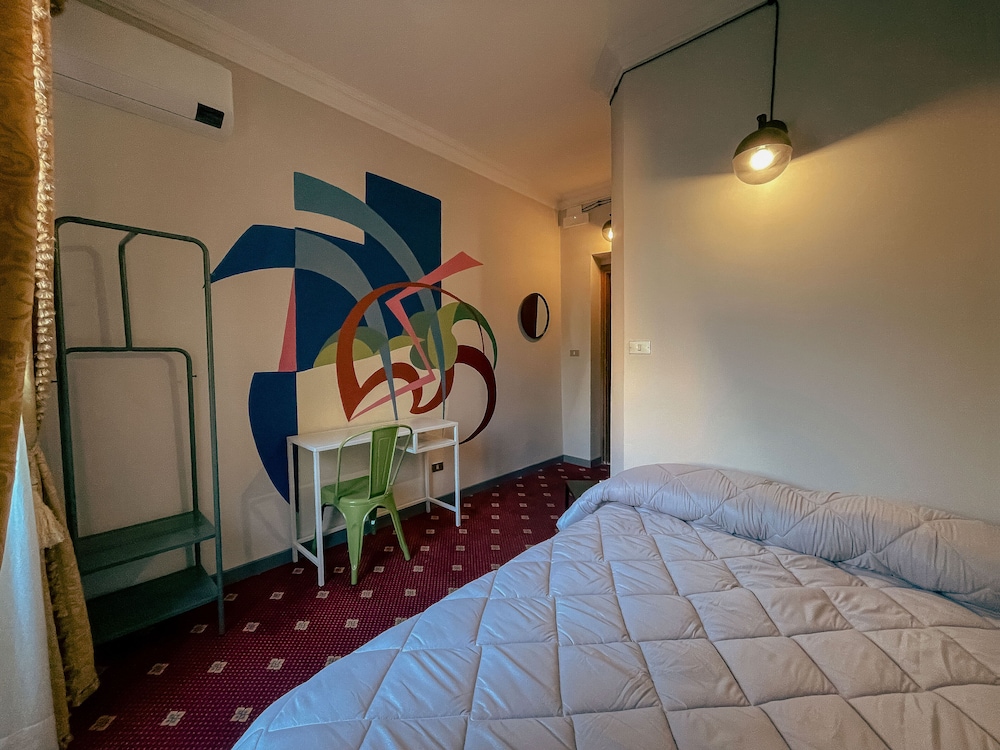 Single Room photo 3
