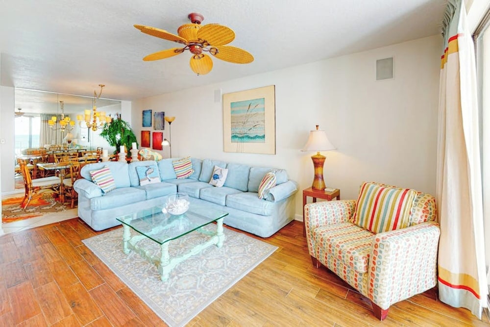 Comfort Condo, Balcony, Beach View photo 2