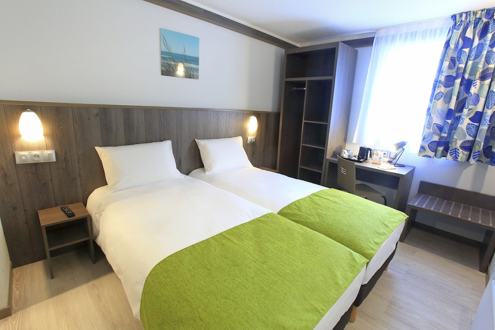 Standard Twin Room photo 3