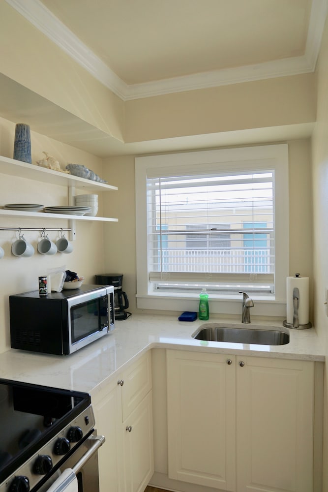 Suite, 1 Bedroom (Gulf View) photo 2