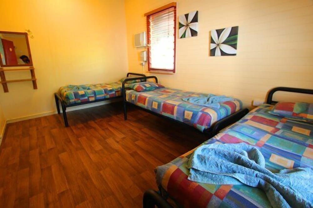 Deluxe Shared Dormitory, Mixed Dorm (3 Bed) photo 2
