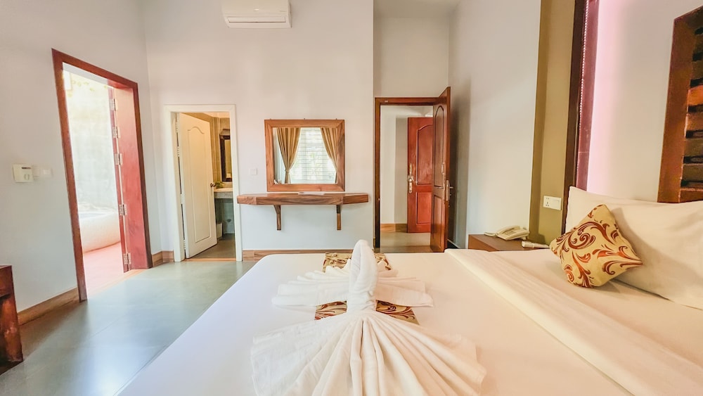 Family Villa 4 Bedrooms Balcony Pool View