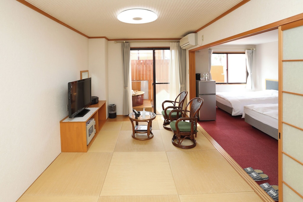 Spacious Balcony Japanese Western Room with Private Onsen Open Air Bath, Non Smoking photo 3