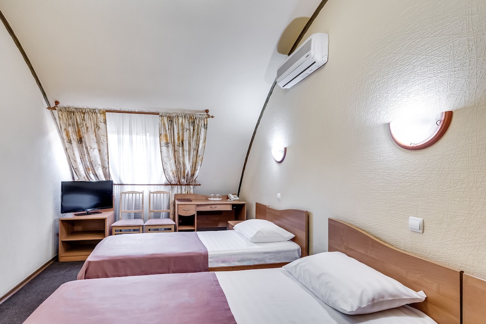 Economy Double or Twin Room photo 1
