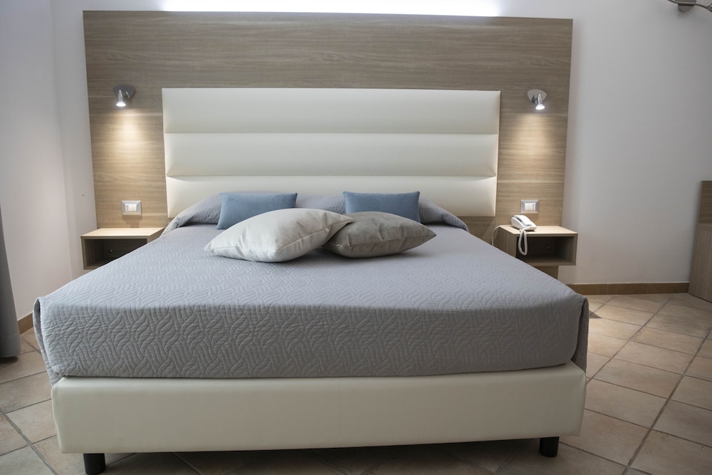 Family Triple Room - Photo 5