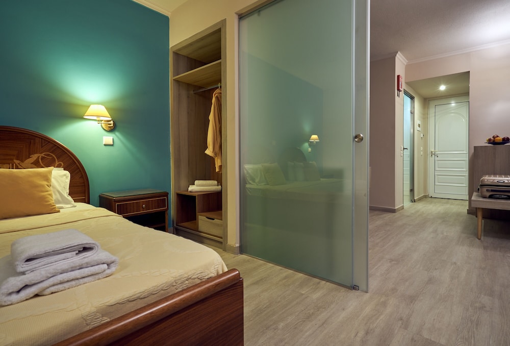 Superior Room (Family) - Photo 1