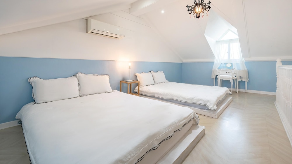 Basic Room, 1 Bedroom (sarang3) - Photo 8