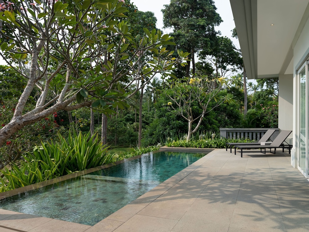 Bluewave Pool Villa photo 2