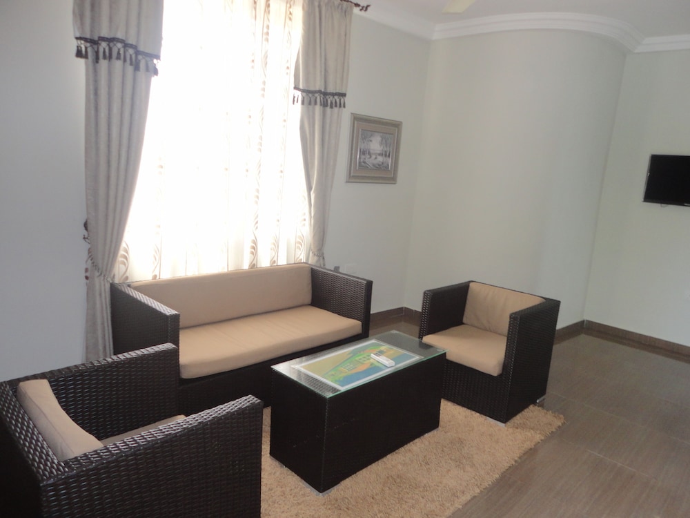 Deluxe Suite photo 1