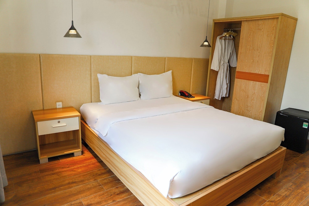 Standard Double Room, 1 Queen Bed photo 3
