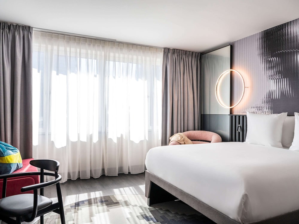 Superior Room, 1 Queen Bed with Sofa bed