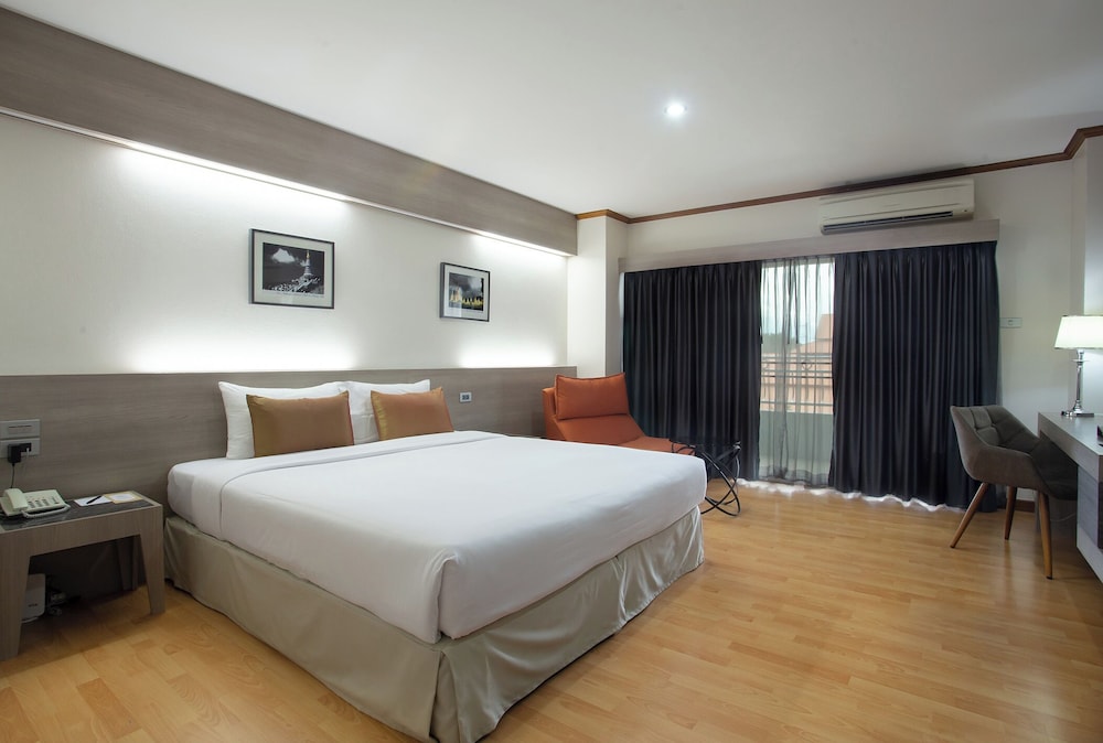 Deluxe Room - Photo 2