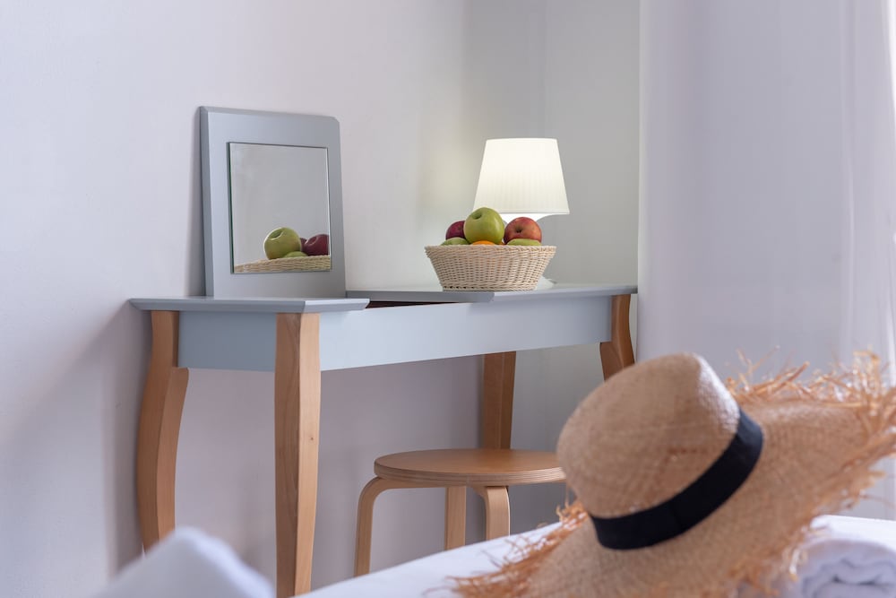 Double or Twin Room, Sea View - Photo 2