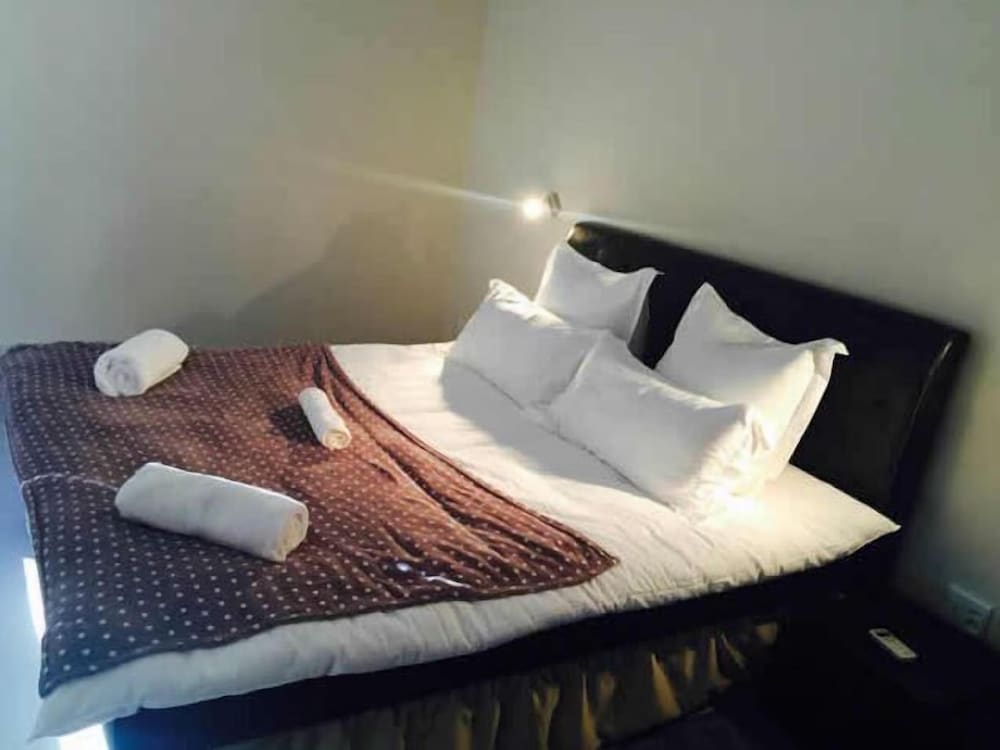 Double Bedrooms photo 1
