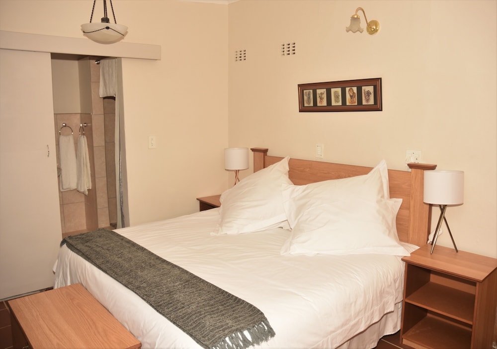 Comfort Room (2)