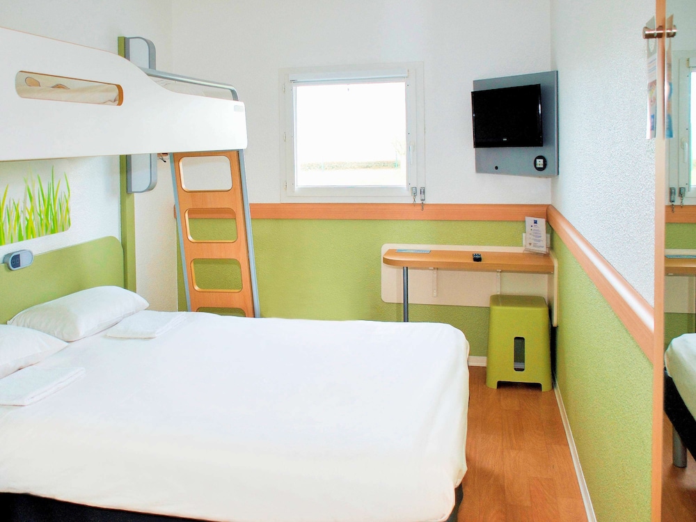 Triple Room, Multiple Beds photo 1