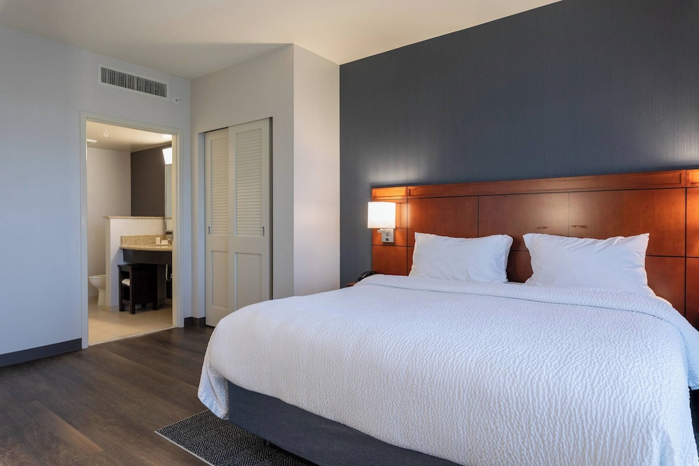 Suite, 1 Bedroom photo 1