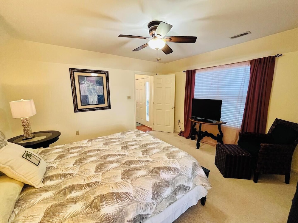 Villa, Multiple Beds, Patio, Garden View photo 1