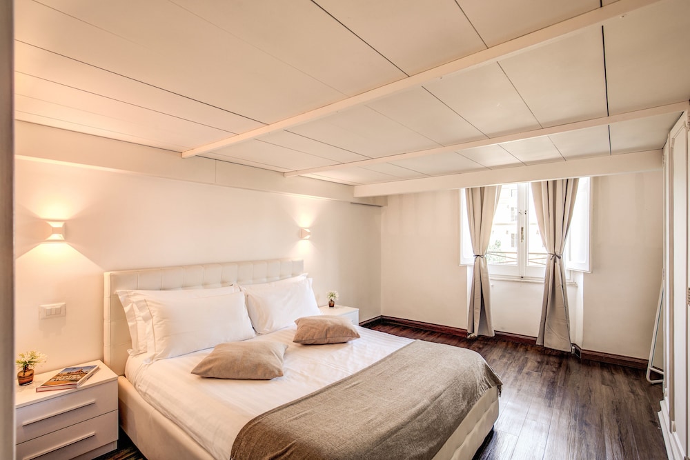 Premium Apartment, 5 Bedrooms (Sforza Cesarini) photo 3