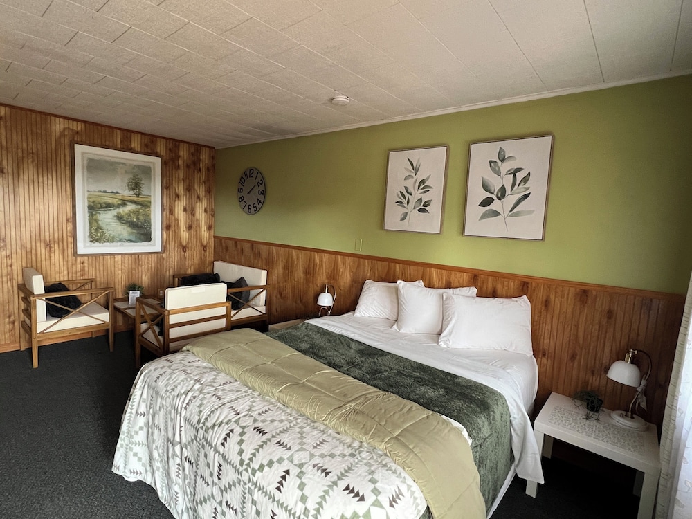 Comfort Room, 1 Queen Bed photo 1