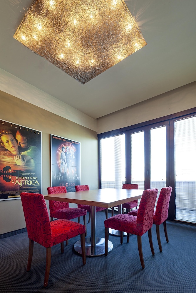 Suite (Alcove)