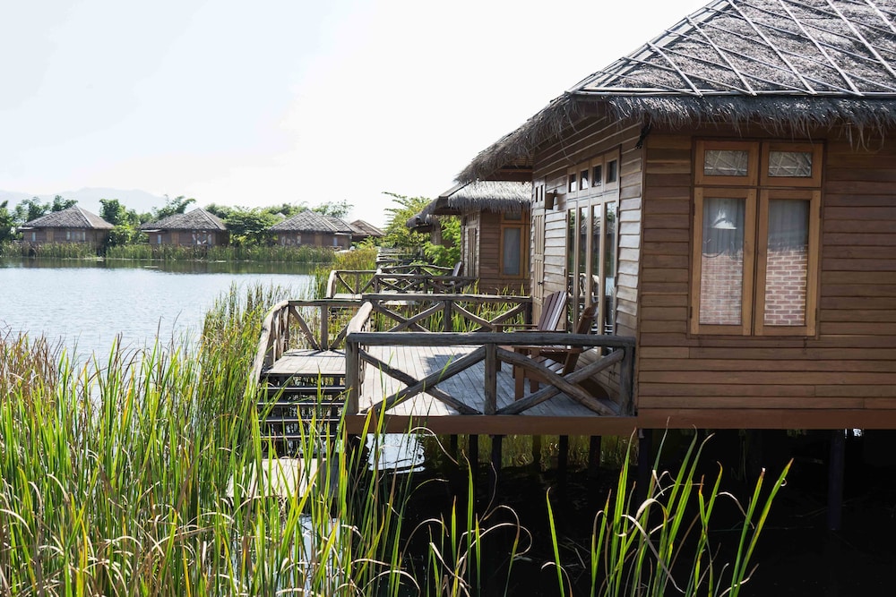 Lake View Villa photo 3