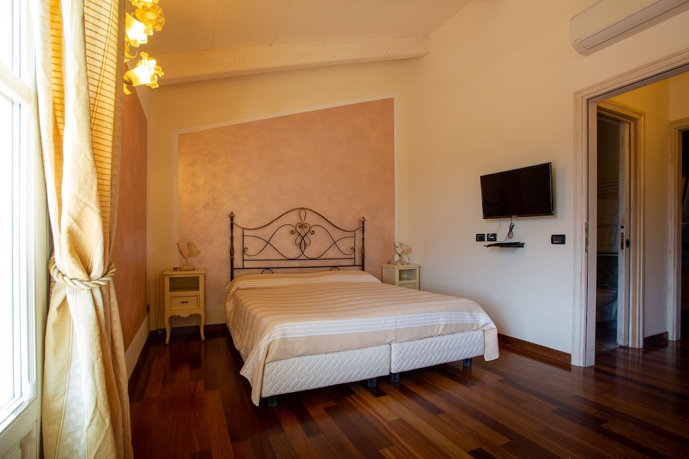 Exclusive Villa photo 1